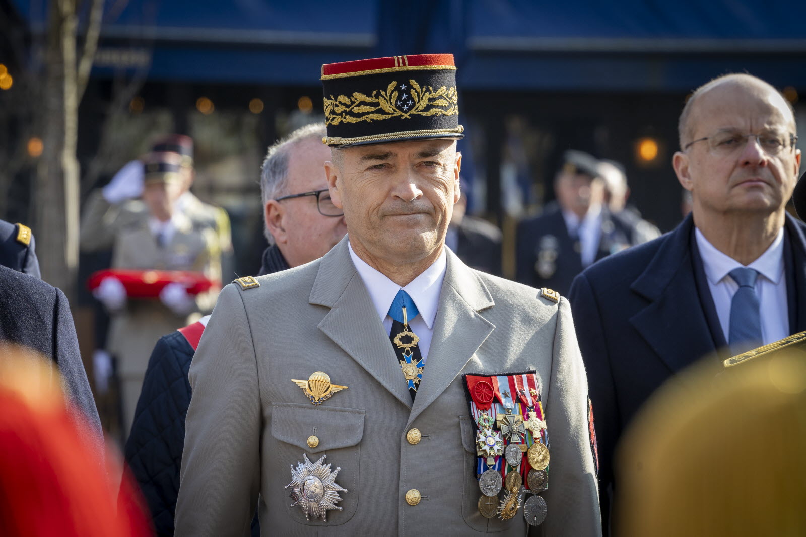 Thierry Burkhard lors d'une cérémonie militaire officielle